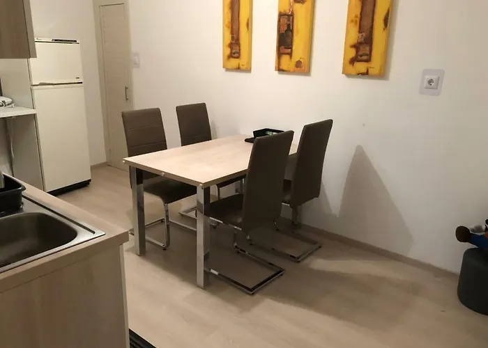 Počitniška hiša The Place *